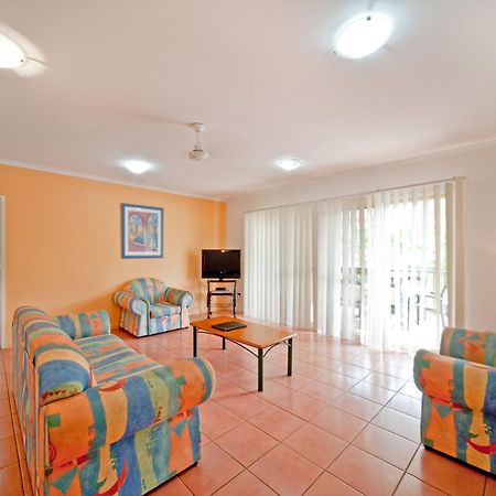 At Beach Court Holiday Villas Ерлі-Біч Екстер'єр фото