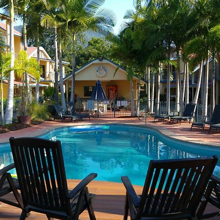 At Beach Court Holiday Villas Ерлі-Біч Екстер'єр фото