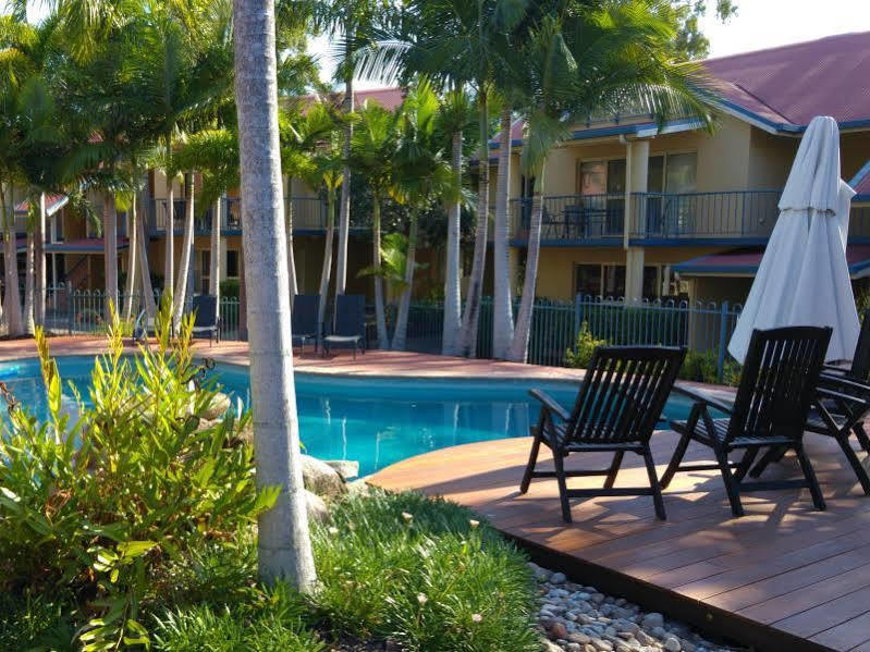 At Beach Court Holiday Villas Ерлі-Біч Екстер'єр фото