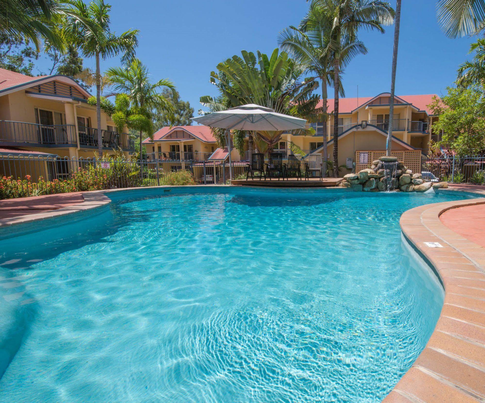 At Beach Court Holiday Villas Ерлі-Біч Екстер'єр фото